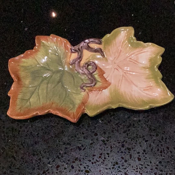 BELLA CASA by GANZ CERAMIC PAIR OF TURKEY ON A CERAMIC AUTUMN PLATTER. - Picture 11 of 14